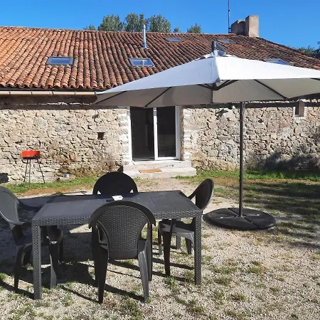 Holiday home Les Coccinelles Adilly